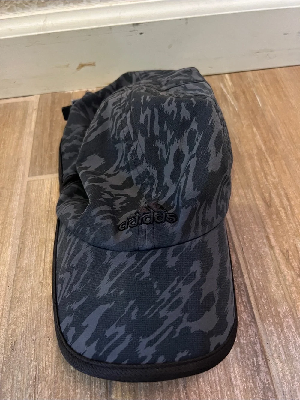 Adidas jogging hiking hat sports reflective band snug fit